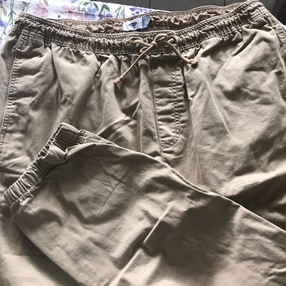 Old navy cargos XXL